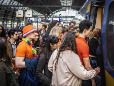 TERUGLEZEN | Koningsdag weer ‘als vanouds’ gevierd: drukke feesten en onderhandelen op de vrijmarkt