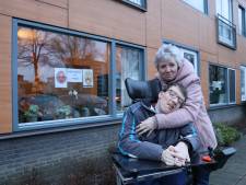 Emoties bewoners Reinaerde en familie lopen hoog op: ‘Mijn zoon komt op straat te staan’