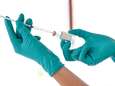 UZ Gent start met laatste fase ontwikkeling coronavaccin: zo kan je je aanmelden als testpersoon 