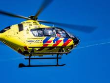 Kustwacht redt kitesurfer na problemen door harde wind, per traumahelikopter naar ziekenhuis gebracht