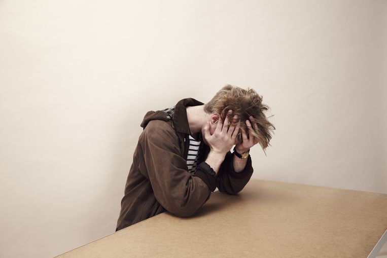 'Zullen we pas ingaan op de ultieme vraag om hulp als het leed onder een hersenscan is aangetoond?', vragen de auteurs zich af. Beeld getty images
