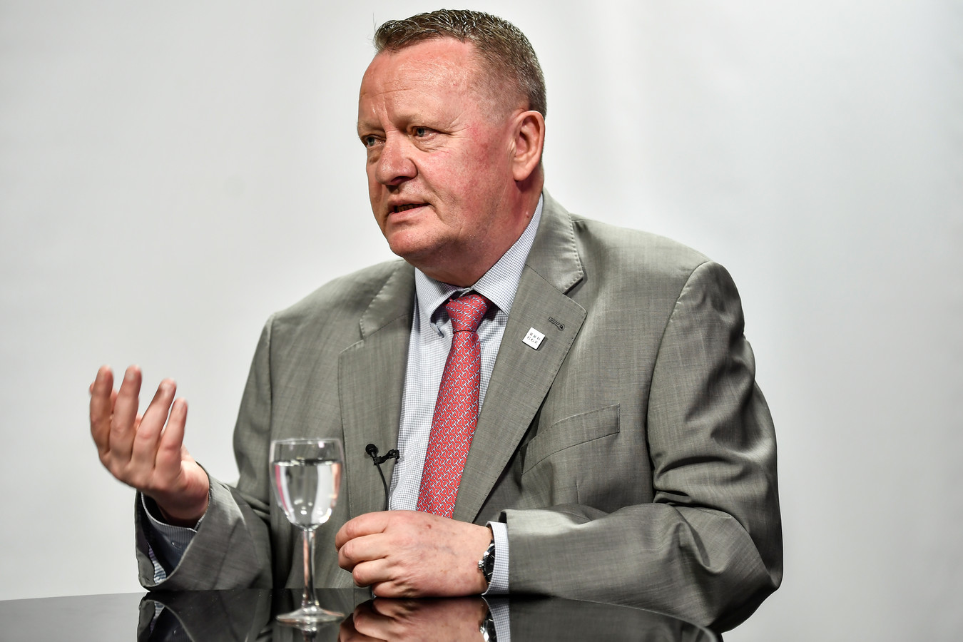 Klacht van Vlaams Belang tegen aanstelling Dalilla Hermans als