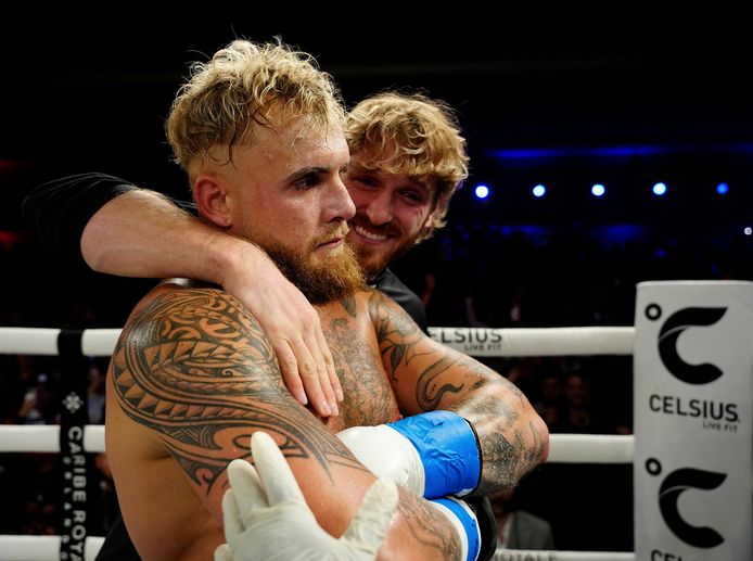 Bokser Jake Paul slaat terug: 'Als ik over water zou lopen, zouden ze  zeggen dat ik niet kan zwemmen' | Vechtsport | tubantia.nl