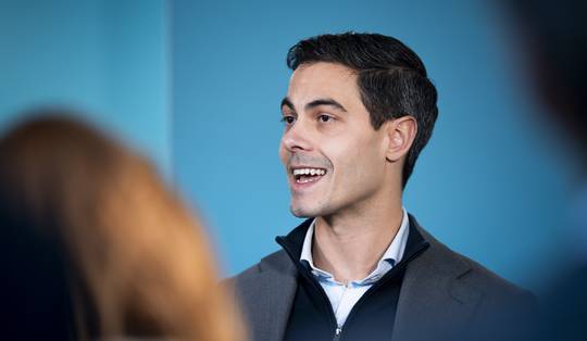 Uitzonderlijk in Nederland: D66, VVD en CDA willen een minderheidsregering vormen