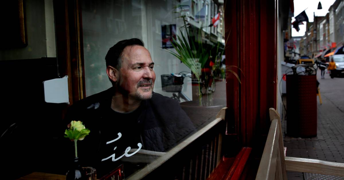David (50) voelde zich vijf weken gevangen in zijn eigen huis, maar ...