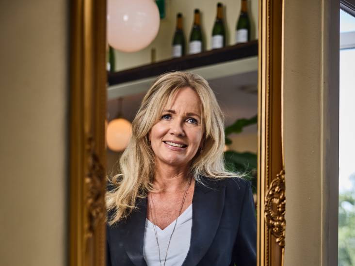 Romannetjes zijn niet besteed aan deze schrijfster: ‘Ik zoek altijd het randje op: drugs- en vrouwenhandel, prostitutie’