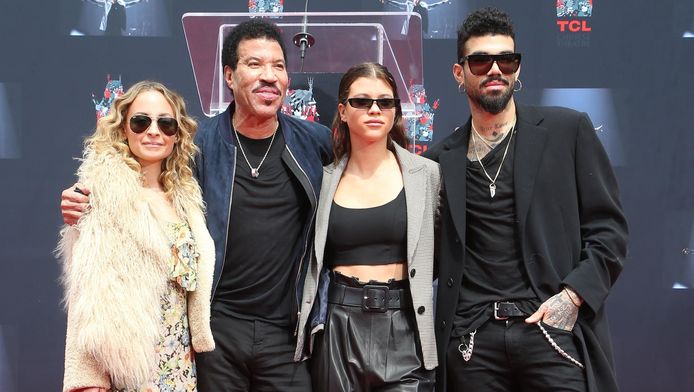 Le chanteur Lionel Richie et ses trois enfants, Nicole, Sofia et Miles