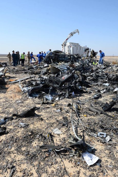 "L'hypothèse selon laquelle l'avion aurait été touché par une roquette est exclue"