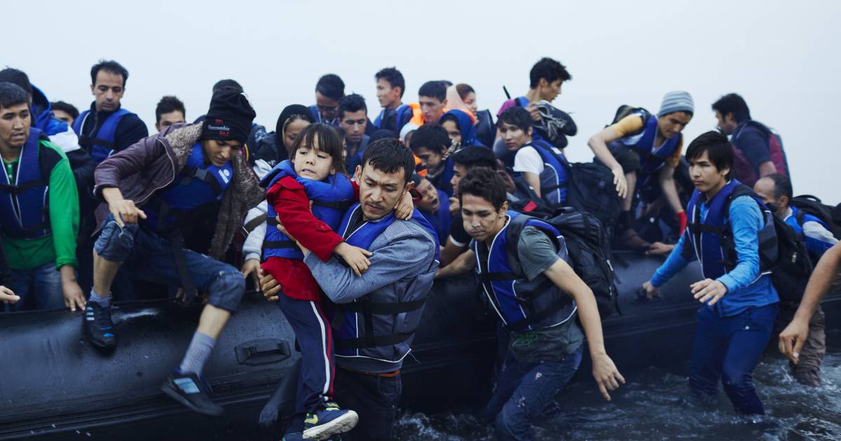 Tientallen vermisten na kapseizen migrantenboot bij Rhodos | Buitenland | bd.nl - BD.nl