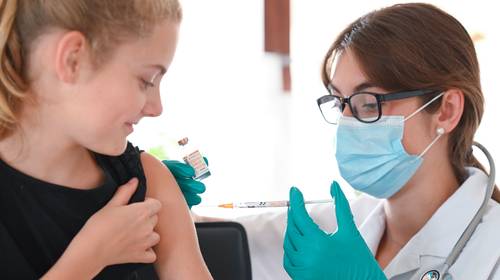 België heeft eerste coronavaccin beet, maar bij schadelijke bijwerkingen draaien u en ik ervoor op