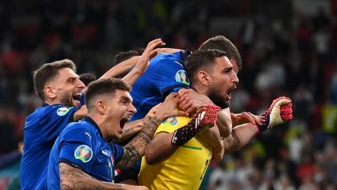 Vriendenploeg van Mancini zorgt voor volksfeest in Italië: ‘Ik had nog wat geluk tegoed’