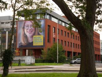 Besparingen bij UGent zet tot 300 jobs op de tocht: “Er zijn alternatieven, schaf die eersteklassevluchten naar Korea bijvoorbeeld af”