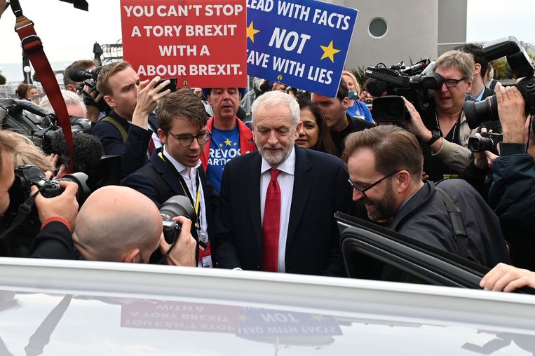 Labour-leider Jeremy Corbyn tijdens het partijcongres in Brighton. Beeld AFP