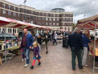 Uittip: parels zoeken op de boeken- en platenmarkt in Schiedam