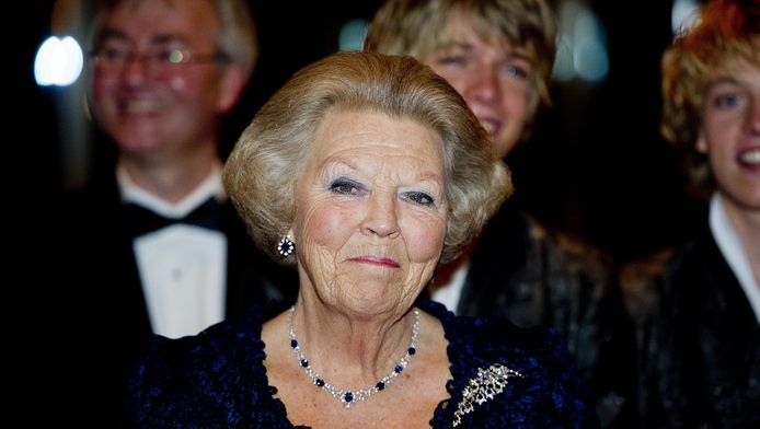 Koningin Beatrix (of haar troonopvolger prins Willem Alexander) zal voortaan geen rol meer spelen bij de kabinetsformaties na landelijke verkiezingen.