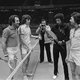 50 jaar ABN Amro tennistoernooi: Sluiter wil geen Ajaxshirt en Federer raakt niet uitgepraat met Van Basten