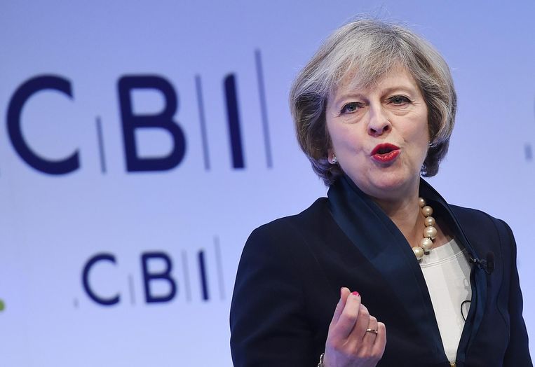 Premier Theresa May wil meer investeren in de Britse economie Beeld epa