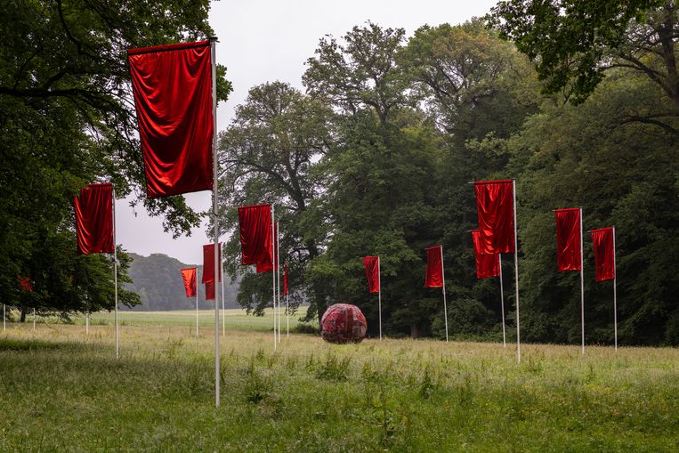Farkhondeh Shahroudi, ‘Performative Poetics of Matter’ (2021) Beeld Django van Ardenne