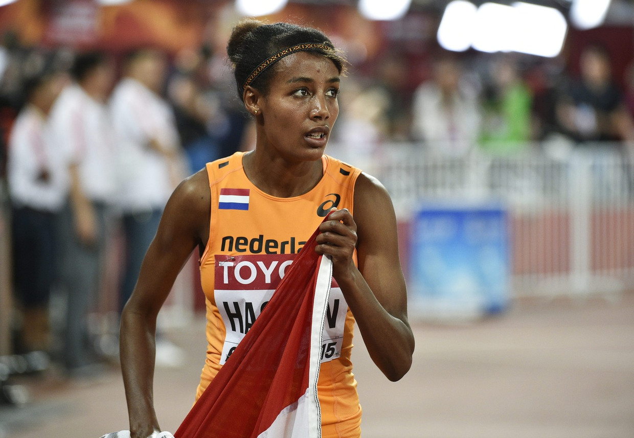 Hassan na de finale van de 1500 meter. Beeld epa