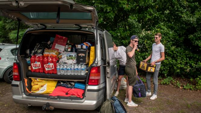Jongeren alert op de camping tijdens coronacrisis: ‘Als mijn oma het krijgt, is het einde verhaal’