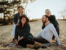 Naomi (37) is moeder van twee jonge kinderen en wordt niet meer beter: ‘Je valt in een soort afgrond’