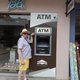 ‘In Kreta vind je om de 100 meter een geldautomaat’