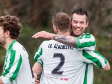 Op dinsdag de dartpijl, op vrijdag de bal: Wouter van der Vegt vindt juiste balans bij FC Oldemarkt