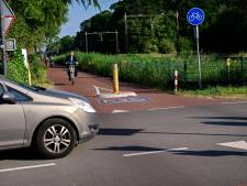  Blijven opletten op gevaarlijke kruising fietssnelweg tussen Hengelo en Enschede: 'Sommige idioten rijden gewoon door'