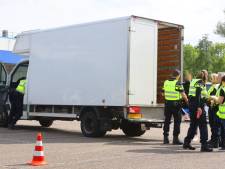 Bestuurders betrapt zonder rijbewijs en onder invloed: tientallen boetes bij grote verkeerscontrole in Den Bosch