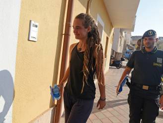 Duitse (31) die migranten aan land bracht op Lampedusa: de kapitein die met de glimlach celstraf riskeert