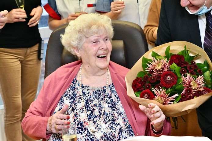 Emma Osstyn vierde haar honderdste verjaardag.