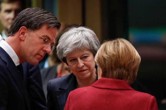 Premier Mark Rutte (links) vond in zijn Britse ambtsgenoot - de laatste jaren Theresa May (midden) - altijd een trouwe medestander in de EU.