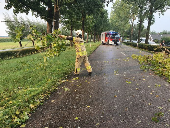 De meest acute problemen werden direct door de brandweer verholpen.