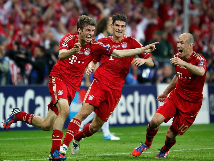 Thomas Müller na een doelpunt in de verloren Champions League-finale tegen Chelsea in 2012 (2-1).