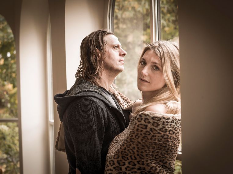 Felix van Groeningen: ‘Het maakproces van een film is altijd intens en eenzaam. Dat opeens kunnen delen met de persoon die je het liefst ziet: dat was niet alleen enorm schoon, maar broodnodig voor ons als koppel.’ Beeld Johan Jacobs