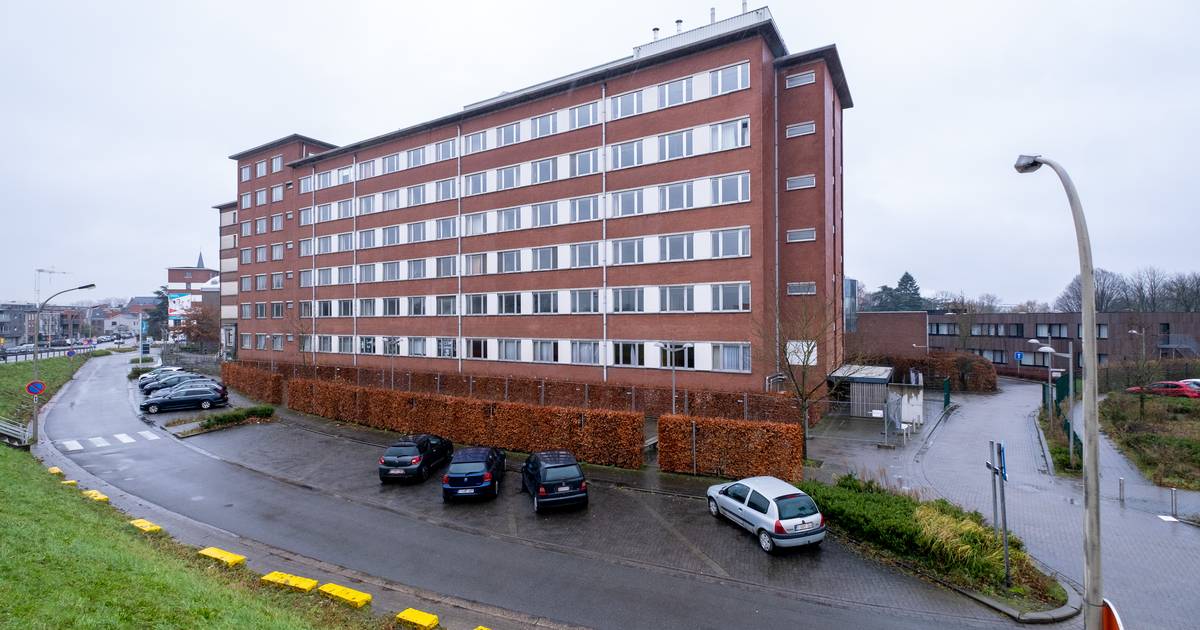 Afbraakwerken van gesloten ziekenhuis in Duffel starten op maandag “Dienen klacht in tegen