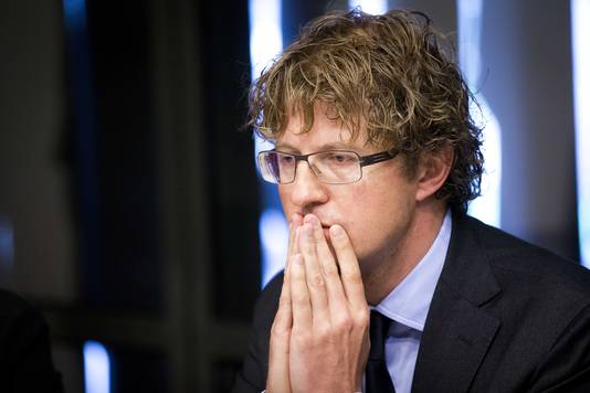 Staatssecretaris Sander Dekker van Onderwijs noemt de situatie bij de Ibn Ghaldoun-school 'uitzonderlijk'.