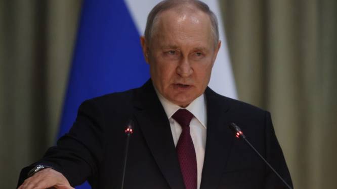 Poetin maant zijn miljardairs aan om volop te investeren in Russische economie