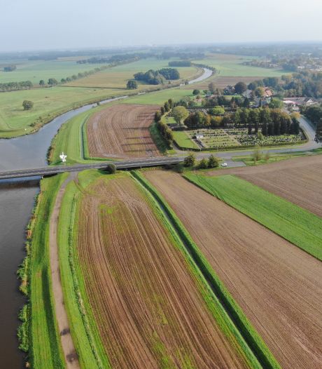 Varen met verhuurbootjes en snuiven bij proefpalen door ‘verrukkelijk’ Vechtdal: Europa betaalt lekker mee