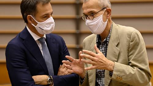 Waarom de politiek niet elke week nieuwe nationale maatregelen wil afkondigen, zelfs als de curve stijgt