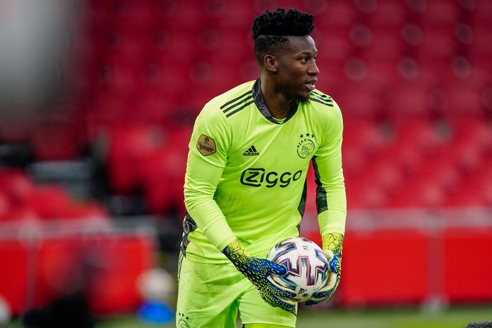 Ajax-doelman Onana voor jaar geschorst door UEFA na dopingovertreding