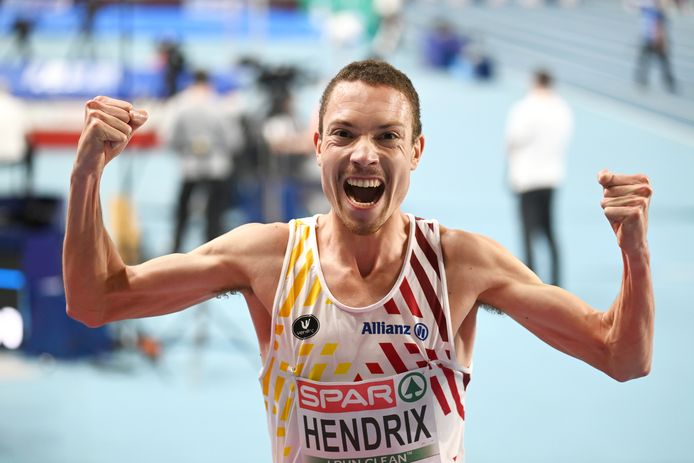 Robin Hendrix liep sterk op de 5.000m in Gateshead en eindigde mooi negende.