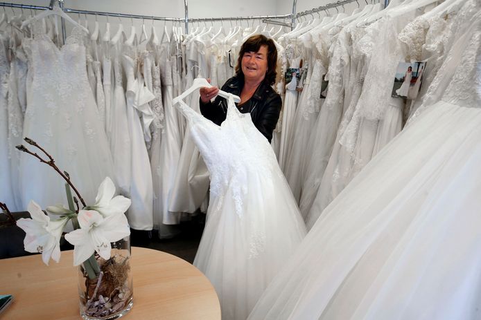 Anneke Scheurwater van Bruidsboutique La Romance in Bleskensgraaf