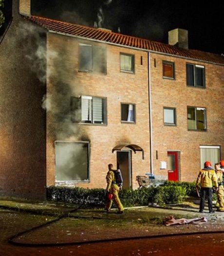 Gewonde bij explosie en brand in woning in Eindhoven