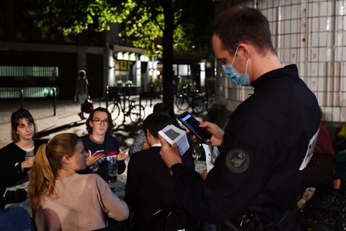 In België zit de horeca niet te wachten op een coronapas.