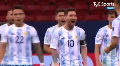 “Danse, maintenant, danse!”: Messi chambre son ex-coéquipier Mina après son penalty raté