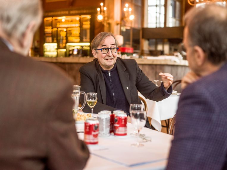 Guy Cassiers: ‘In heel Europa zit men met open mond te kijken naar wat hier allemaal ontstaat en gebeurt. Wij verstaan de kunst om alle mogelijke invloeden van buitenaf te absorberen, en daar vervolgens iets totaal nieuws mee te doen.’ Beeld Johan Jacobs