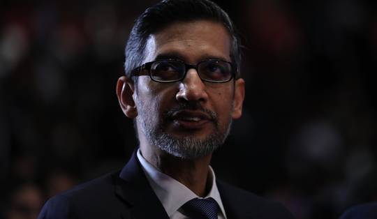 Techreuzen verhogen zelf druk op EU voor nieuwe wet tegen online kindermisbruik