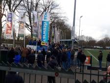 GVVV wint in verhitte derby van DOVO; uitvak in slotfase ontruimd na gooien met vuurwerk