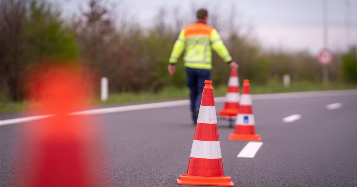 Ongeluk met een vrachtwagen: A27 bij knooppunt Hooipolder dicht.